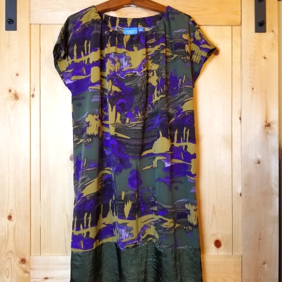 Simply Vera Vera Wang Dresses & Skirts - Simply Vera Vera Wang Abstract Print Cap Sleeve Shift Dress